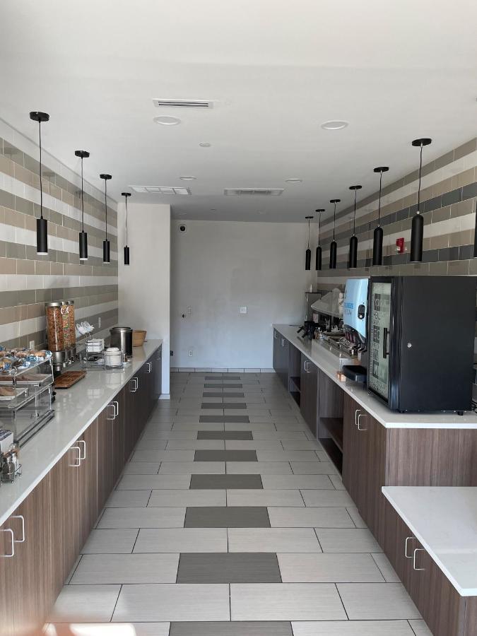 La Quinta Inn&suites By Wyndham Ia - Des Moines Ia